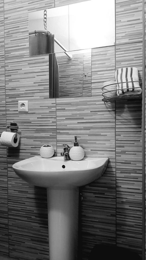 Apartment Sajra *